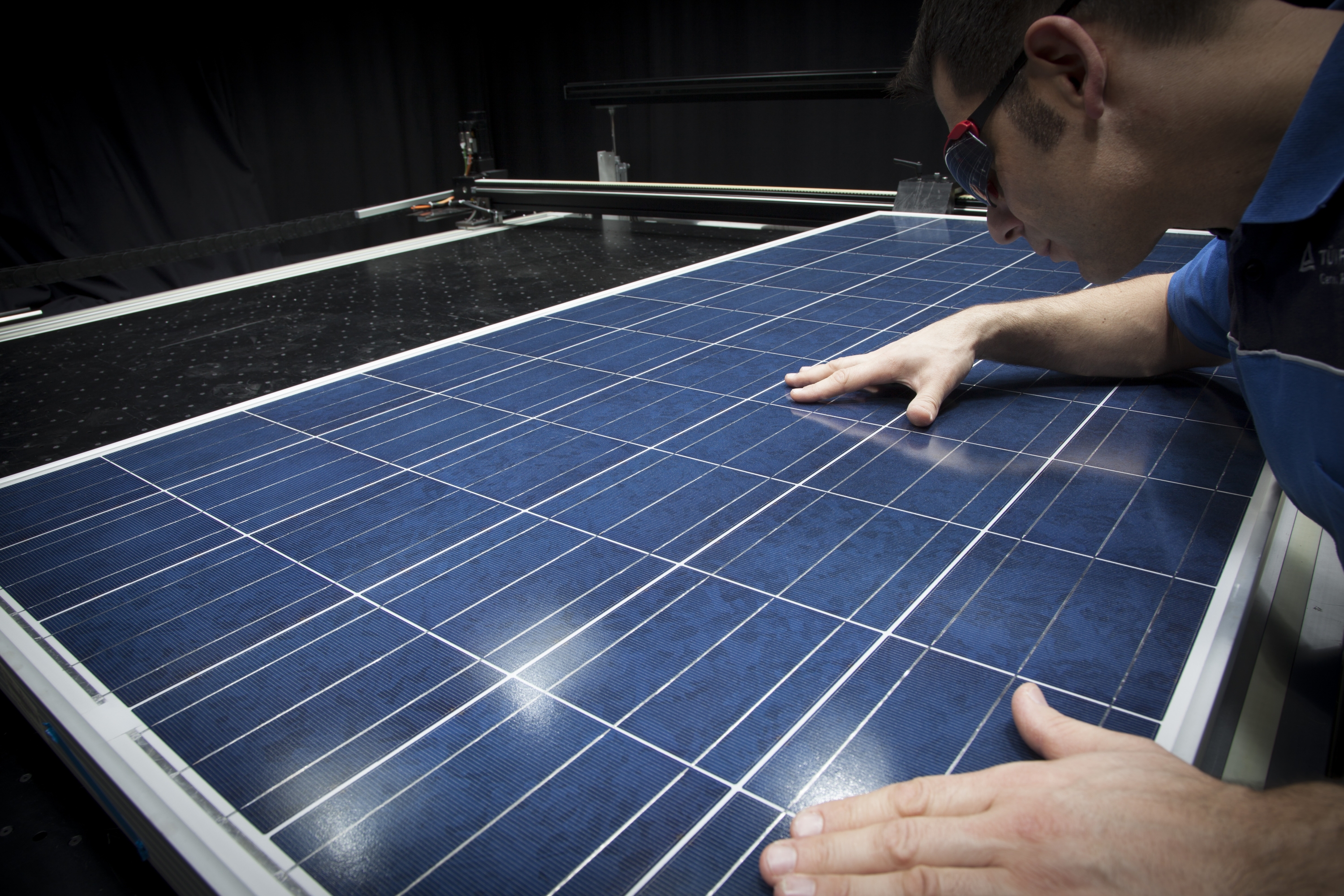Fidelitas Solarmodul Forschungsteam Dauerhaftigkeit Check