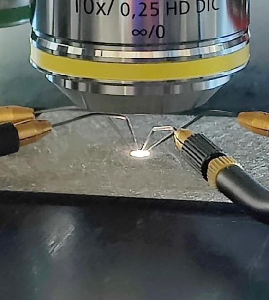 4-prope measurement with electrical micro manipulators